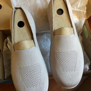 New Taupe Skechers great value